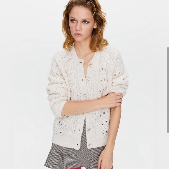 Aritzia Little Moon Rosella Sweater Pearl Button - Picture 2 of 11